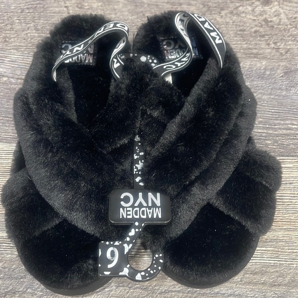 Madden NYC Crossband Platform - Picture 1 of 10